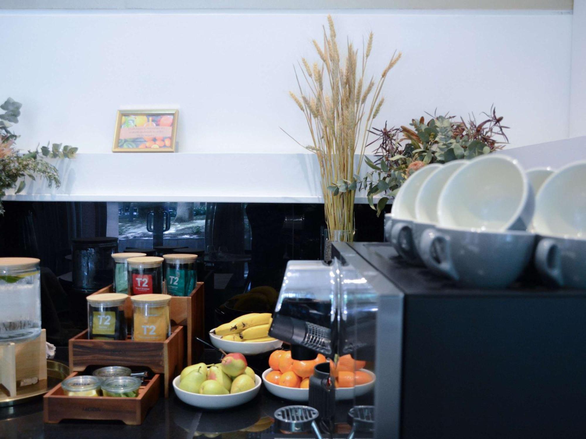 The Como מלבורן מראה חיצוני תמונה A typical breakfast buffet